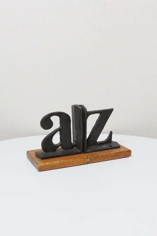 "a~z" Book End