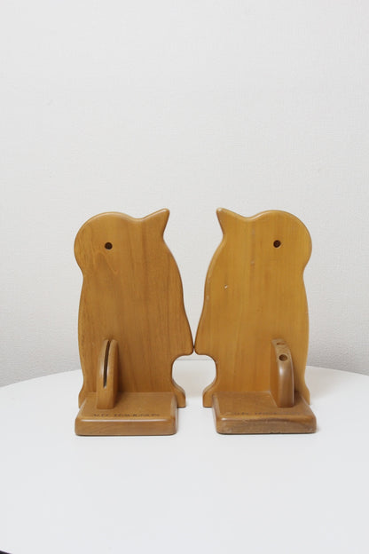 Penguin Motif Book End